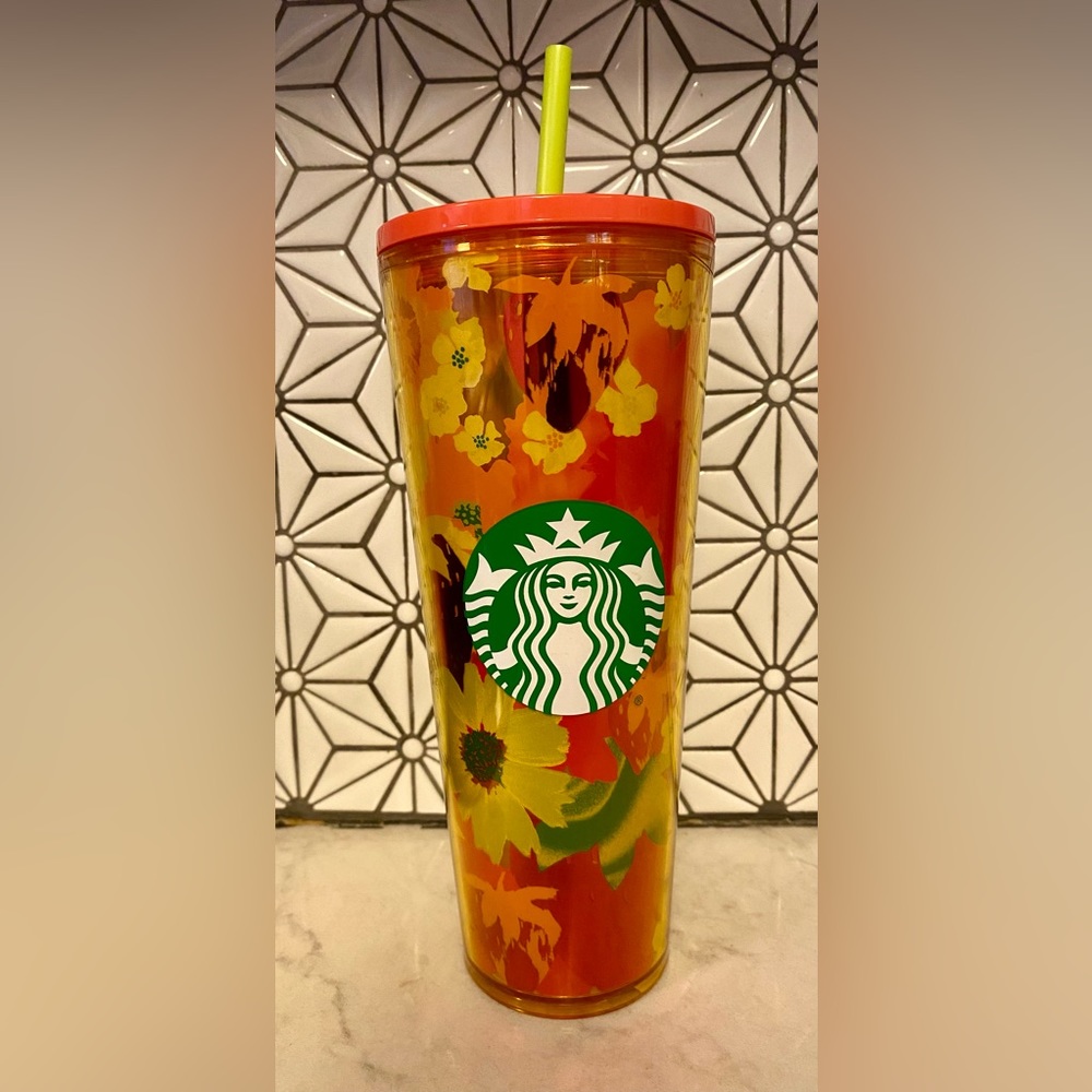 Starbucks Acrylic Strawberry Tumbler Summer 2022 Limited Edition Venti 24 oz